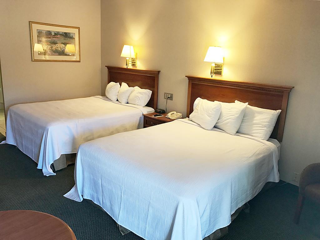White River Inn & Suites Вайт-Рівер-Джанкшен Екстер'єр фото