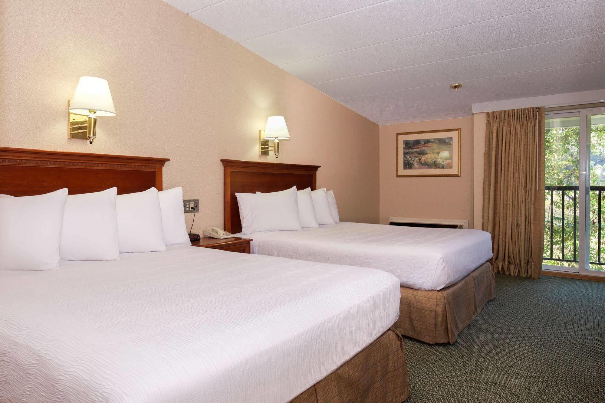 White River Inn & Suites Вайт-Рівер-Джанкшен Екстер'єр фото